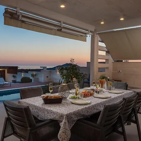 Domino Holiday home *