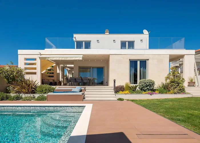 Domino Holiday home *