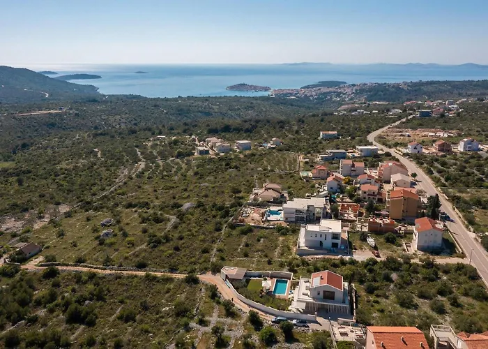 Domino Holiday home *